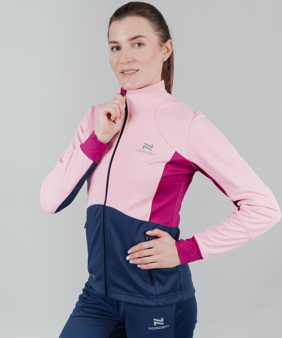 Женский лыжный разминочный костюм Nordski Pro Candy Pink/blue fuchsia NSW568911-NSW522328 купить за 11 399 руб. в Wear-termo.ru